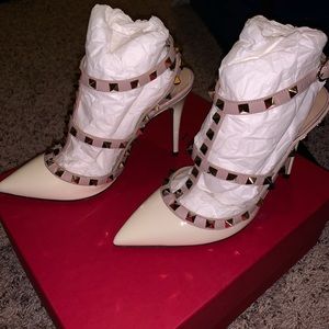 Valentino Rockstud Cream White NEW NEW